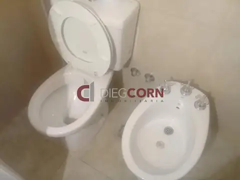 Depto Tipo Casa en Venta en Moron Sur, USD 120.000