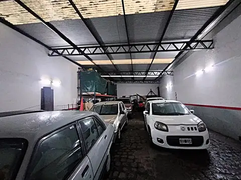 Depósito en venta en Parque Patricios