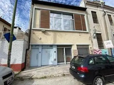 Ph de 5 ambientes + departamento de 2 ambientes en Villa Sarmiento