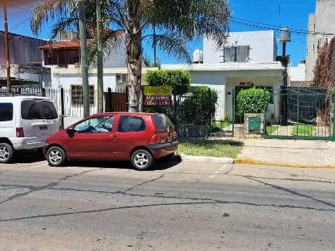 Inmueble ubicado a 6 cuadras de Plaza San Justo