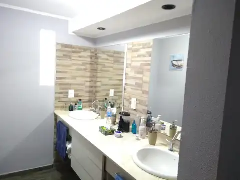 Casa 3 ambientes con 2 baños