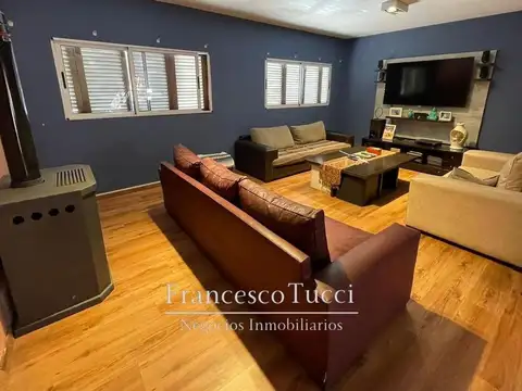 Victorino De La Plaza  100