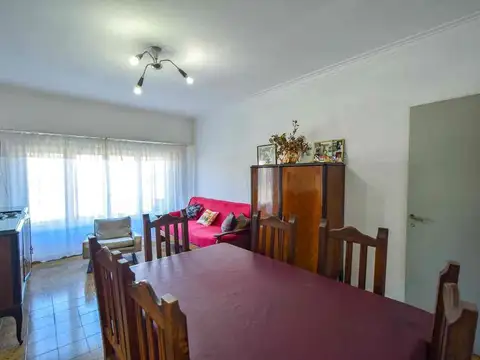 Depto Tipo Casa en Venta con 1 cocheras