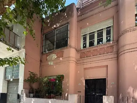 Eleodoro Lobos 400 , Piso 1°