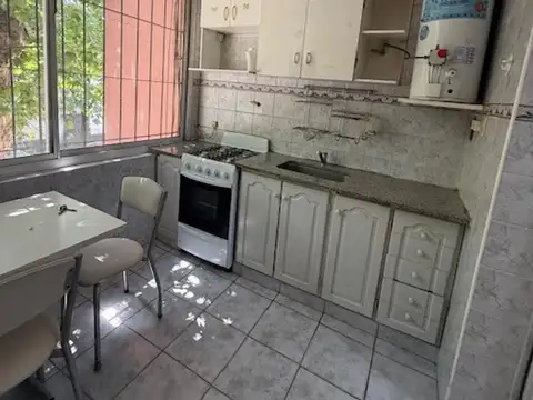 Depto Tipo Casa en Venta 60 años