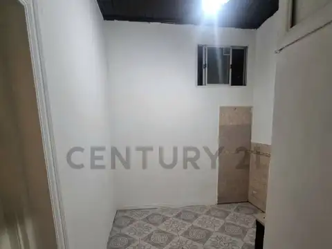 VENTA PH 2 AMBIENTES CON ENTRE PISO EN LA BOCA, BAJAS EXPENSAS