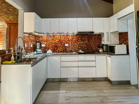 Casa en Venta de tres dormitorios- Joaquin Gorina