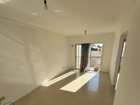 Departamento, 2 ambientes con balcón