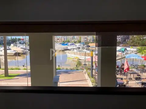 Local en Allquiler Bahía Grande Nordelta 100