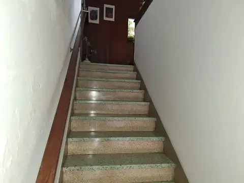 Depto Tipo Casa en Venta de 4 dormitorios