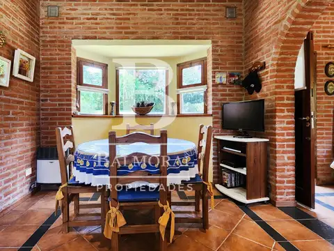 Casa 2 ambientes con 1 baño