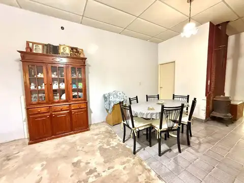 CASA VENTA MERLO 4 AMB FONDO GARAGE QUINCHO