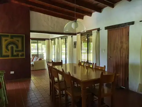 Quinta en Venta en Mercedes, USD 412.000