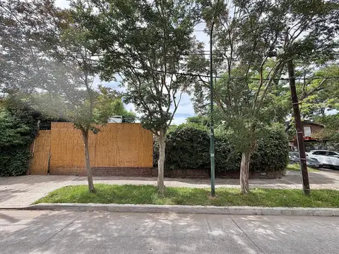 Imperdible terreno en venta ubicado en el límite entre Martínez y Acassuso, San Isidro.