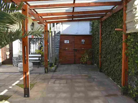 Casa en Venta en Castelar, USD 125.000