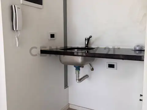 486 entre 21 y Camino Gral Belgrano , Piso 0