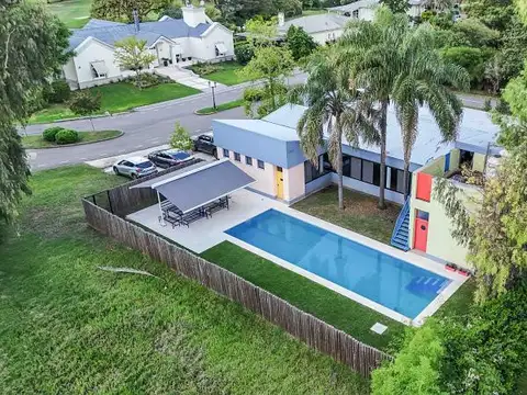 Casa en Venta con 1 cochera