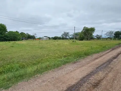 Terrenos en B° Paproski Monte Vera
