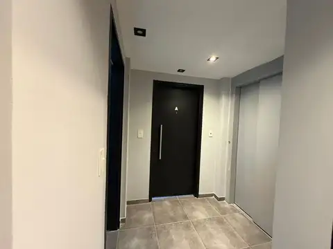 Monoamb c/balcón a estrenar  ALQUILER