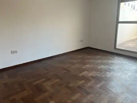 Independencia 274 100