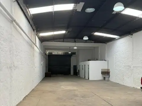 Galpon en Venta 28  mts Fondo
