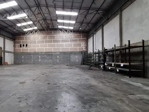 Galpon en Alquiler A Estrenar