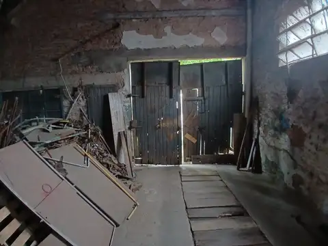 Galpon en Venta en Caseros, USD 160.000