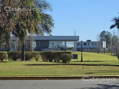 Casa 7 ambientes con 4 baños