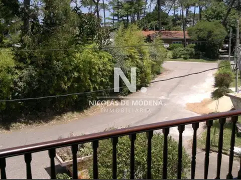 Casa en Alquiler Temporal en Playa Mansa, USD 3.800