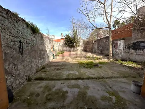 Galpon en Venta 30  mts Fondo