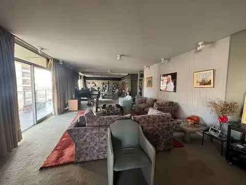 Departamento 6 ambientes con 4 baños