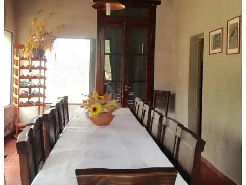 Casa 7 ambientes con 4 baños