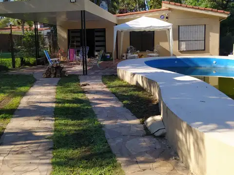 Casa en Alquiler Temporal con 1 cochera