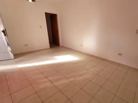 Departamento en Alquiler en Moron Norte, $ 400.000