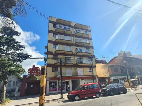 Fray Mamerto Esquiu 100, Piso 5