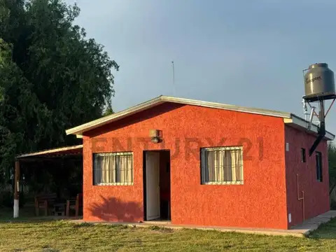 Casa 10 ambientes con 4 baños
