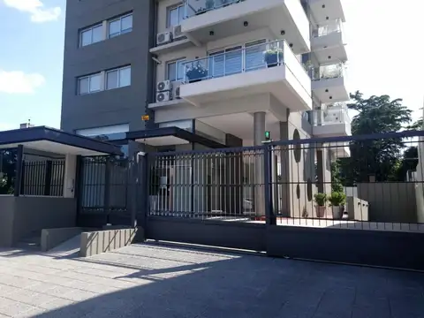 Hipolito Yrigoyen 900