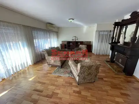 Departamento en Venta de 5 dormitorios