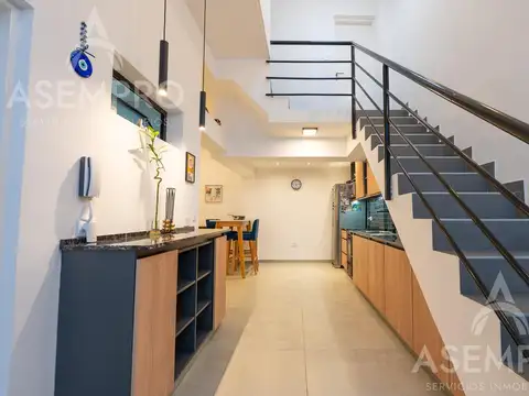 Depto Tipo Casa en Venta de 4 ambientes