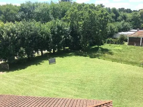 Casa en venta - 3 Dormitorios 2 Baños - 1.575Mts2 - General Belgrano