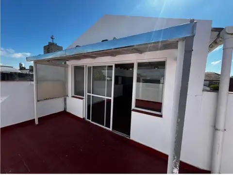 Depto Tipo Casa en Venta 25 años