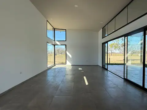 Casa en Venta en Chacras de la Villa, USD 440.000