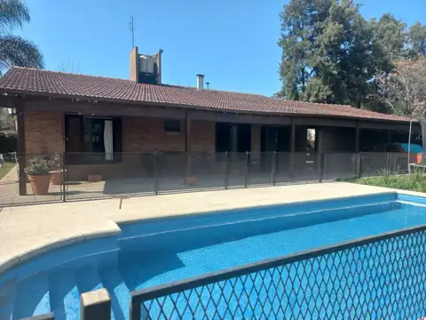 Casa en Venta en General las Heras, USD 240.000