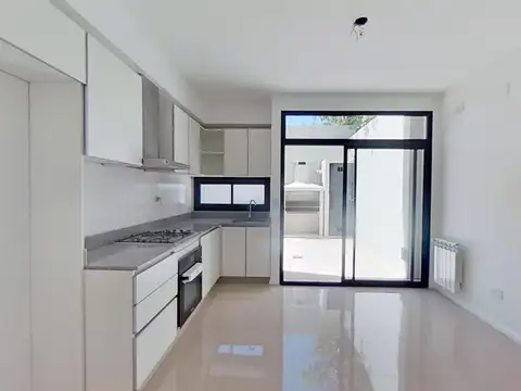 Depto Tipo Casa en Venta de 3 dormitorios