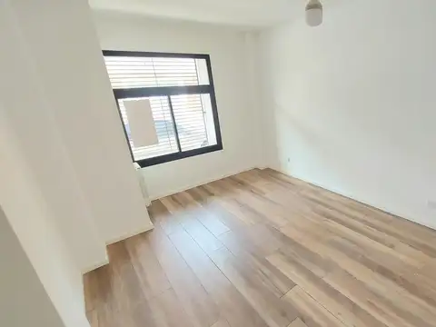 Depto Tipo Casa en Venta con 1