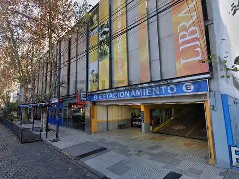 Venta de Cochera con Renta o para uso Personal – Oportunidad de Inversión