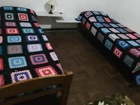 Depto Tipo Casa 4 ambientes con 1 baño