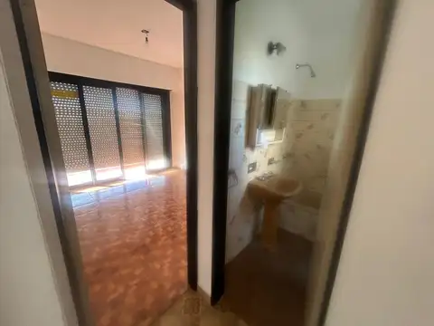 Departamento en Alquiler en Ramos Mejia, $ 700.000