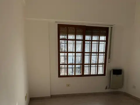 Depto Tipo Casa en Alquiler de 2 dormitorios