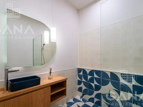Casa en venta de planta baja completamente remodelada y reciclada